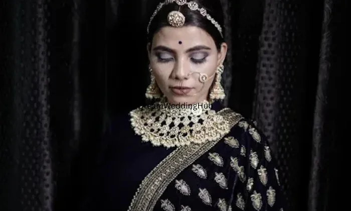 Mayur Salon N Academy